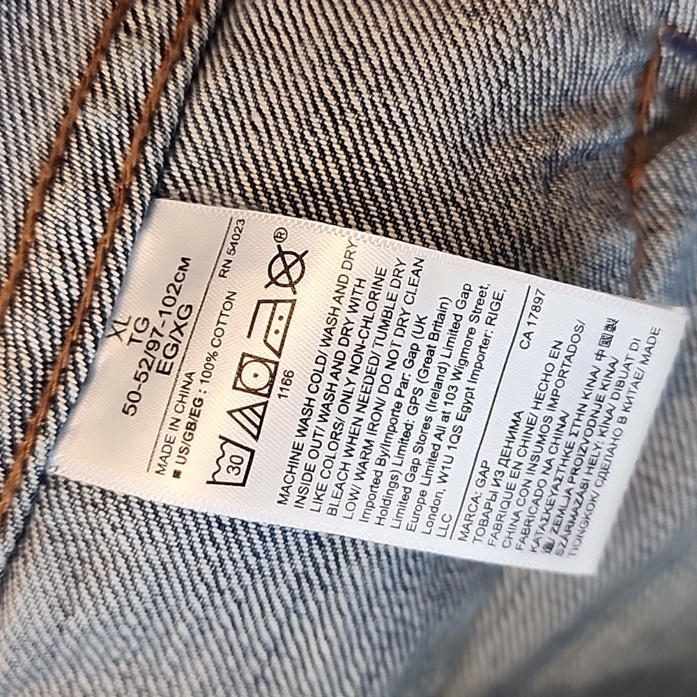 GAP Denim Trucker Jacket  XL - Picture 5 of 6